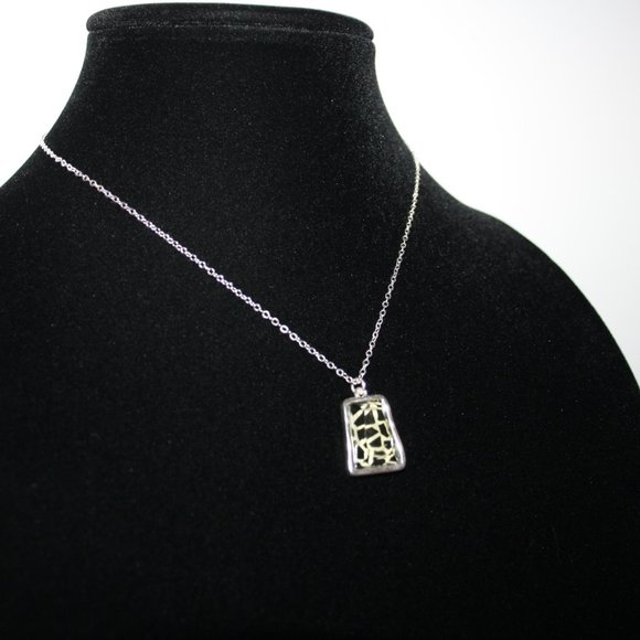 ⚡🔗 Silver Statement Necklace · 16" · NWOT - Picture 4 of 5